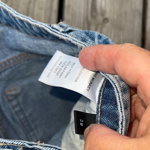 Flying Monkey Distressed Blue Jeans 100% cotton size 28 - Picture 7 of 9